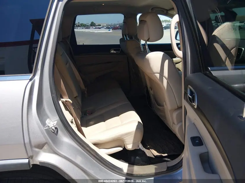 2017 JEEP GRAND CHEROKEE LAREDO 4X4