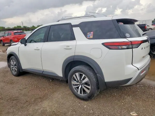 2024 NISSAN PATHFINDER SL  