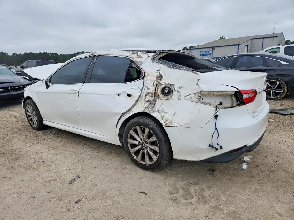 2018 TOYOTA CAMRY LE  