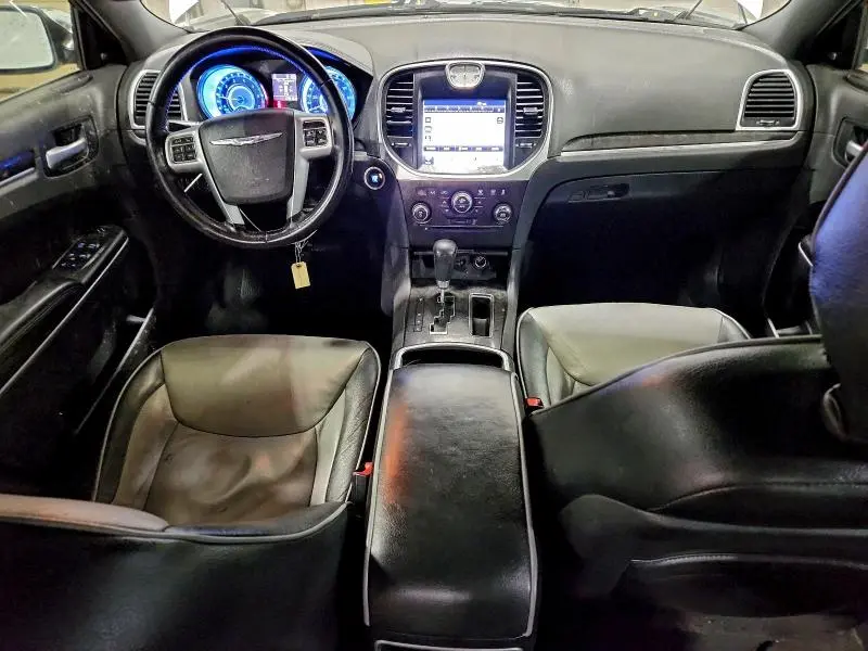 2011 CHRYSLER 300 LIMITED  