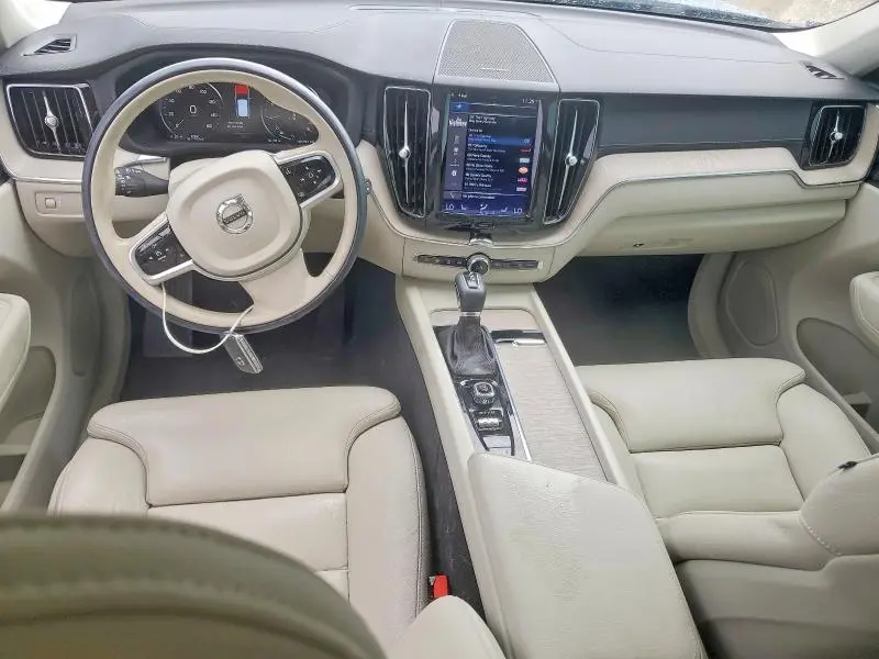 2020 VOLVO XC60 T5 INSCRIPTION  