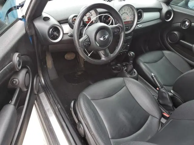 2014 MINI COOPER 