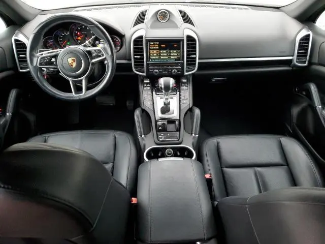 2016 PORSCHE CAYENNE   