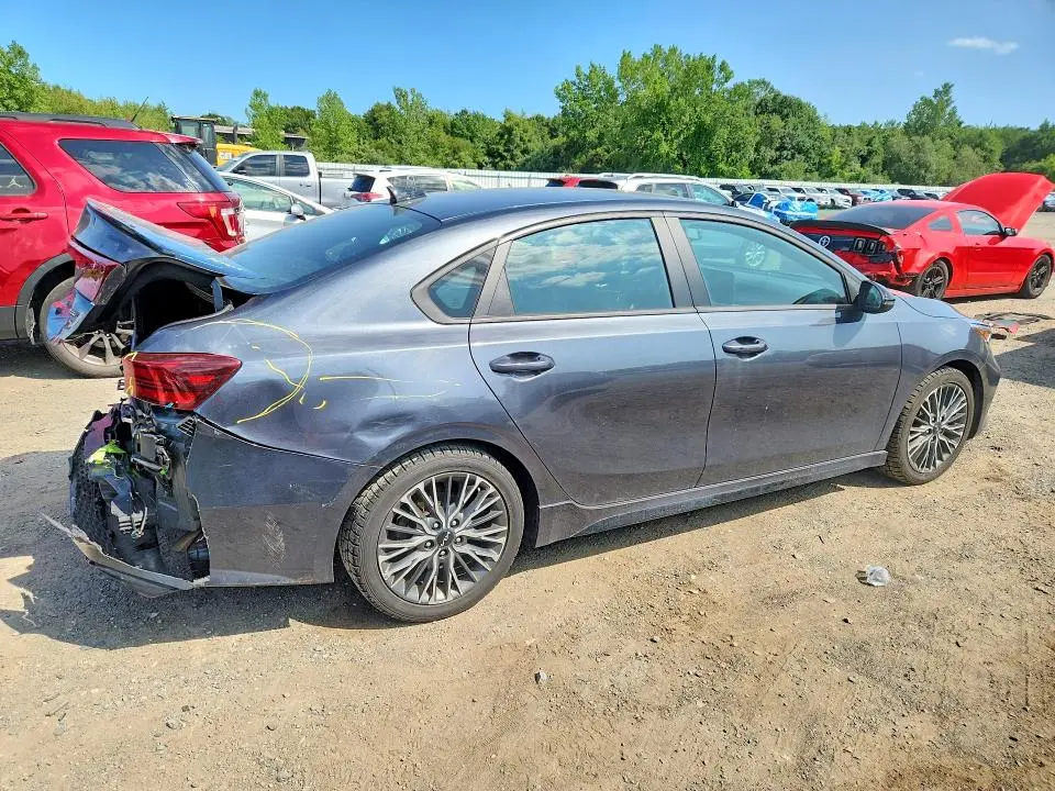2023 KIA FORTE GT LINE  
