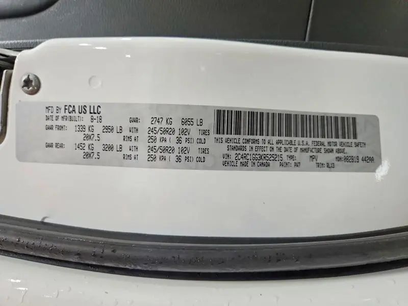 2019 CHRYSLER PACIFICA LIMITED  