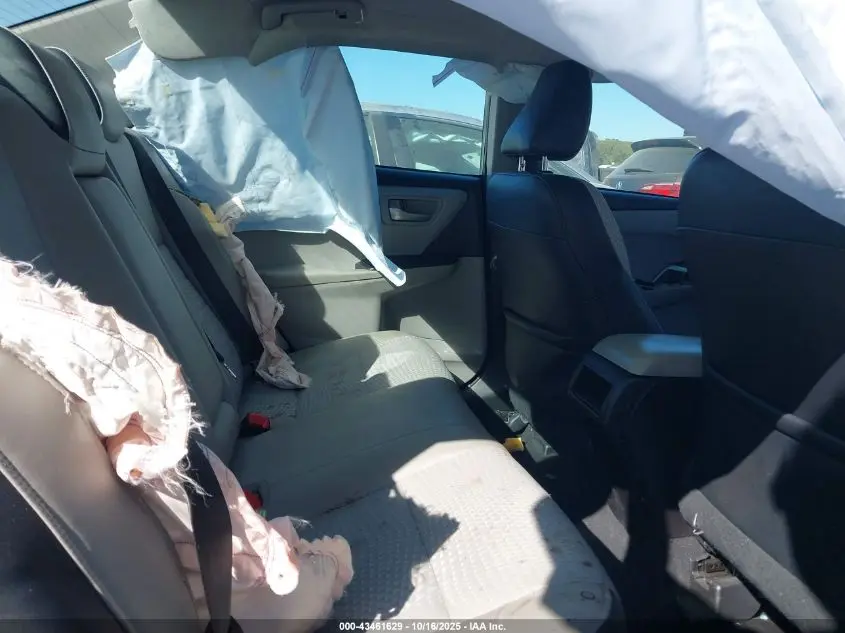 2015 TOYOTA CAMRY SE