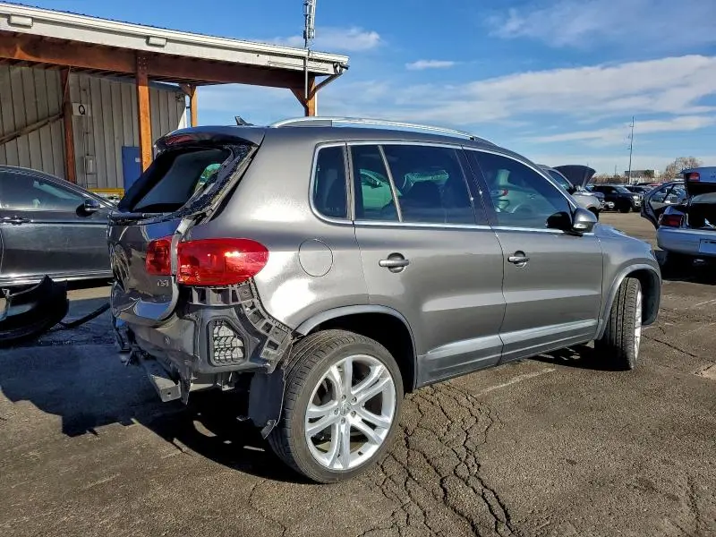 2016 VOLKSWAGEN TIGUAN S  