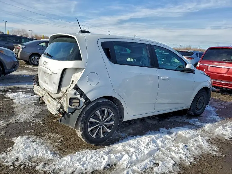 2015 CHEVROLET SONIC LS  