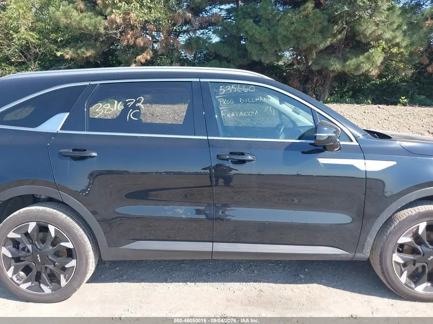 2025 KIA SORENTO EX