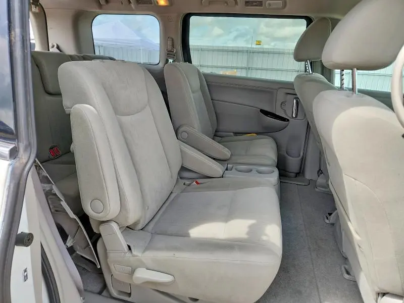 2011 NISSAN QUEST 3.5 S  