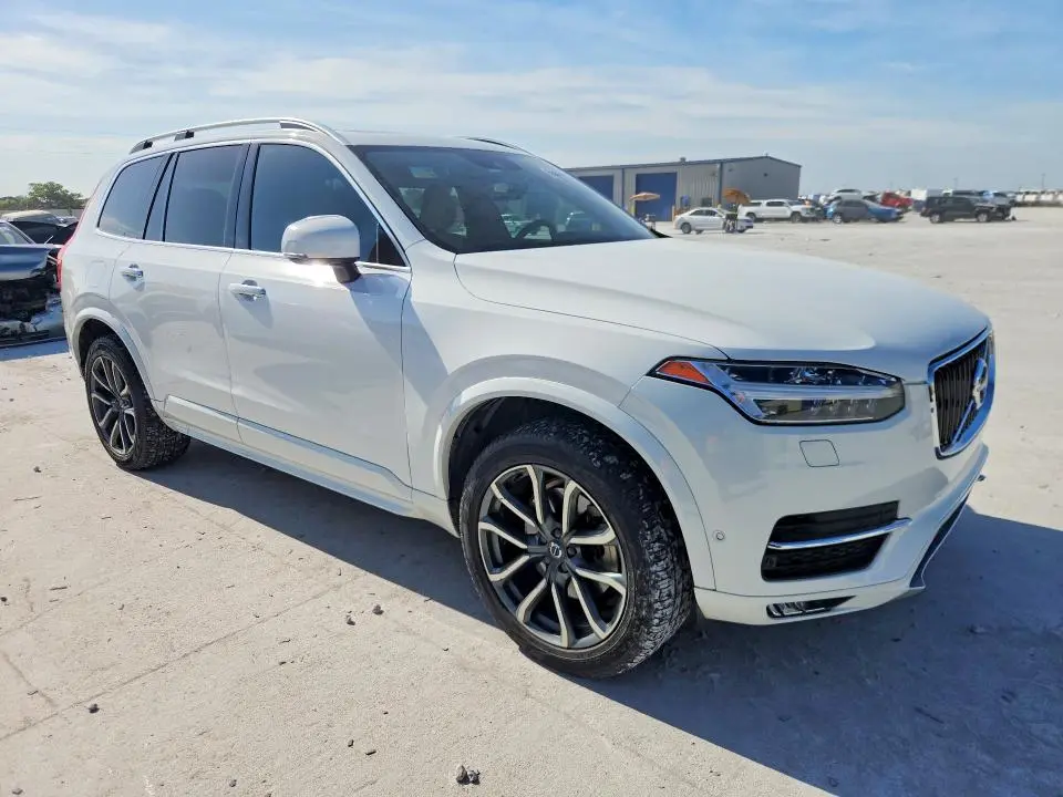 2018 VOLVO XC90   