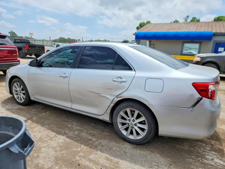 2013 TOYOTA CAMRY XLE  