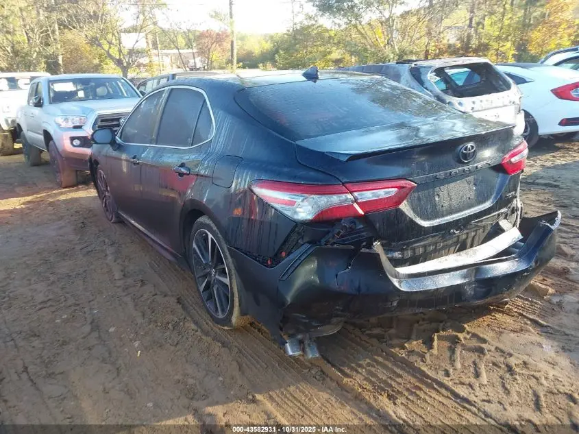 2019 TOYOTA CAMRY XSE