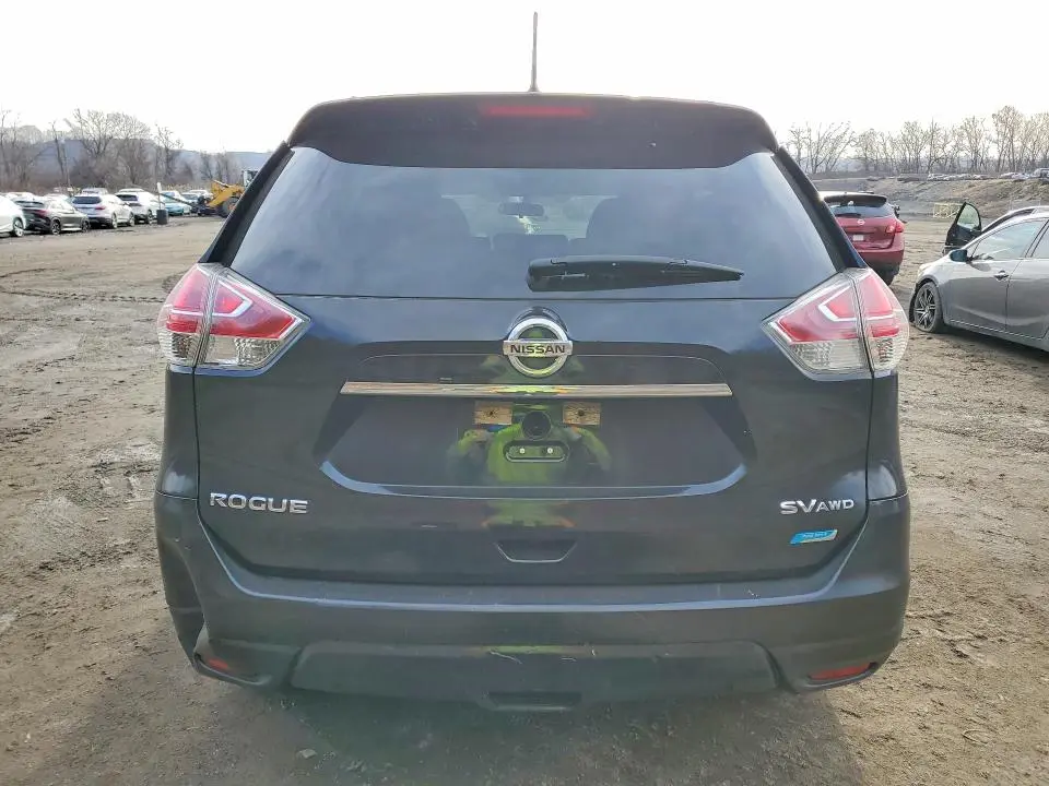 2014 NISSAN ROGUE SV  