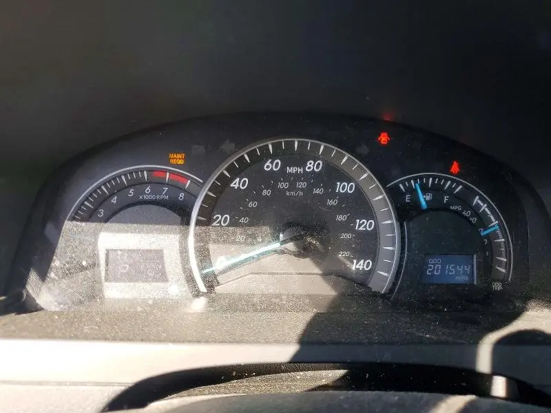2013 TOYOTA CAMRY LE  