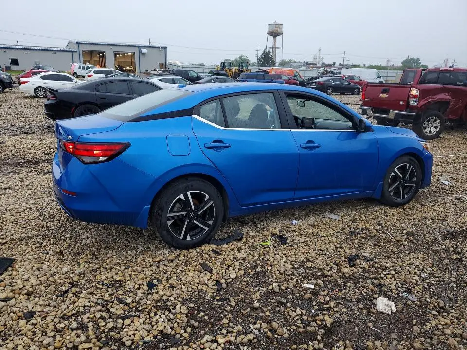 2024 NISSAN SENTRA SV  