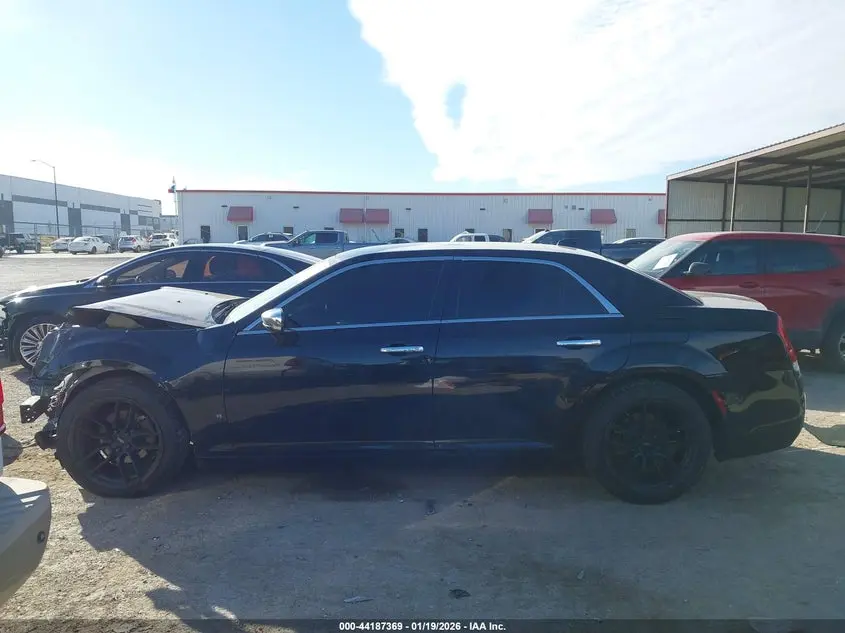 2019 CHRYSLER 300 LIMITED