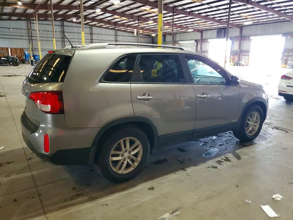 2014 KIA SORENTO LX  