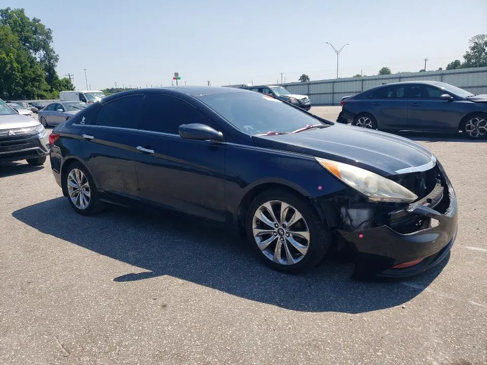 2013 HYUNDAI SONATA SE  