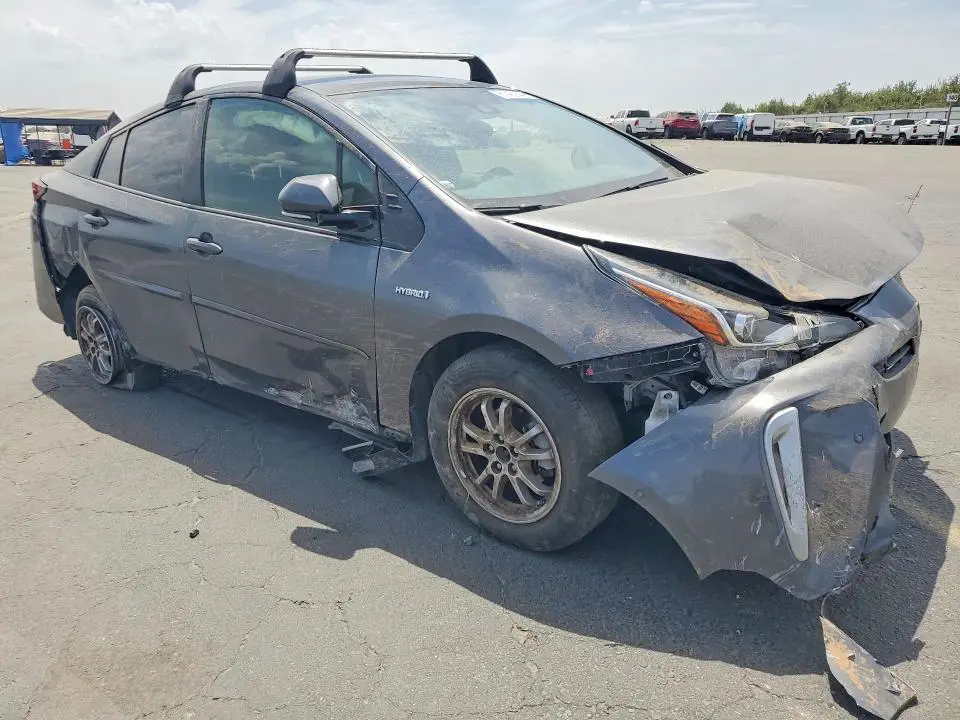 2019 TOYOTA PRIUS XLE AWD-E  