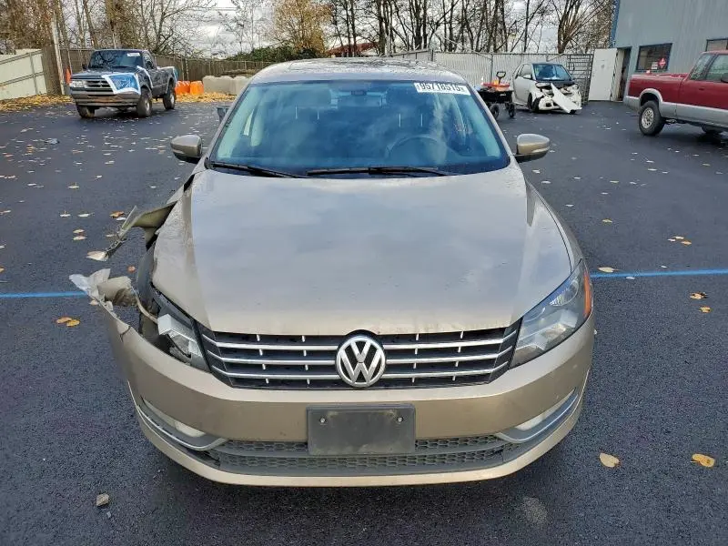 2015 VOLKSWAGEN PASSAT SEL  