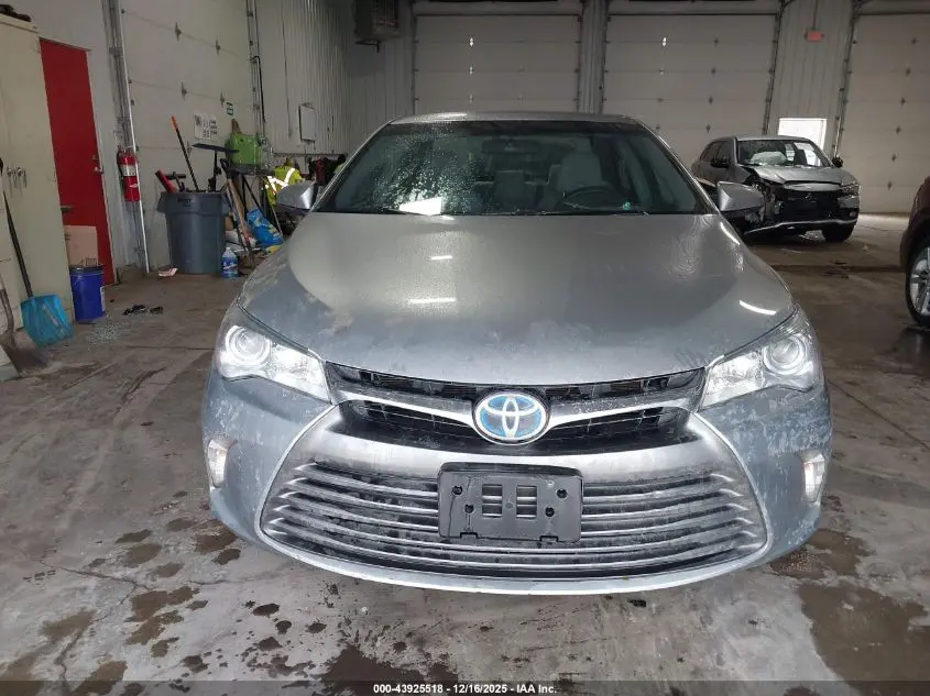 2016 TOYOTA CAMRY HYBRID LE