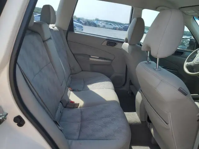 2010 SUBARU FORESTER XS  