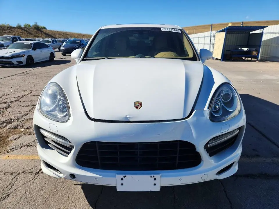 2012 PORSCHE CAYENNE TURBO  