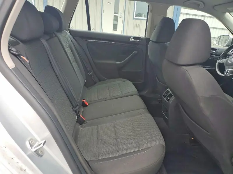 2013 VOLKSWAGEN JETTA S  