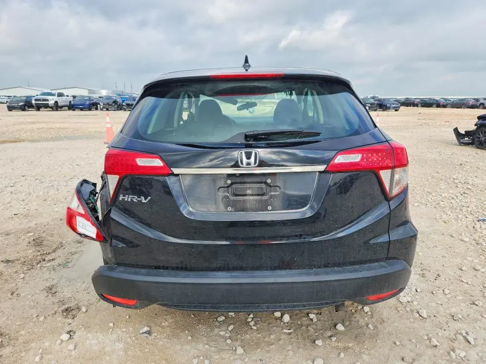 2021 HONDA HR-V LX  