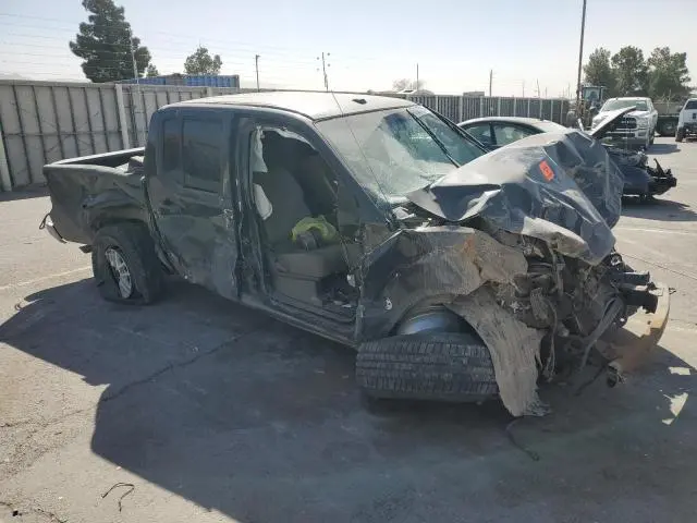 2014 NISSAN FRONTIER S  