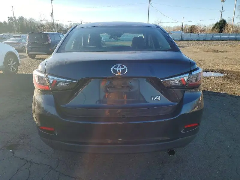 2017 TOYOTA YARIS IA   