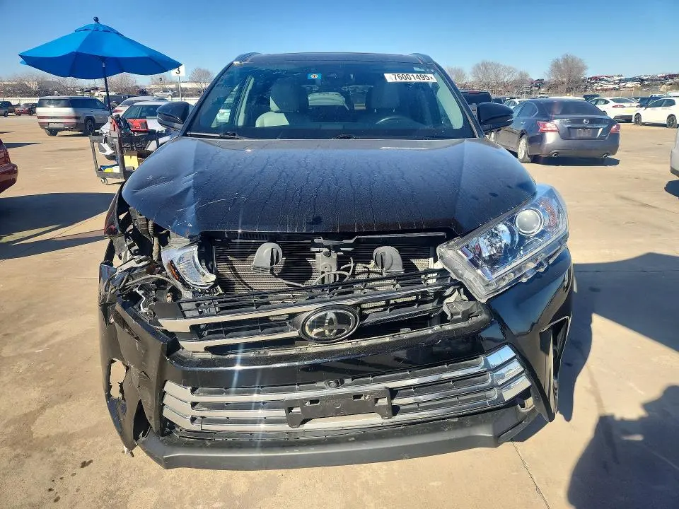 2019 TOYOTA HIGHLANDER LIMITED  