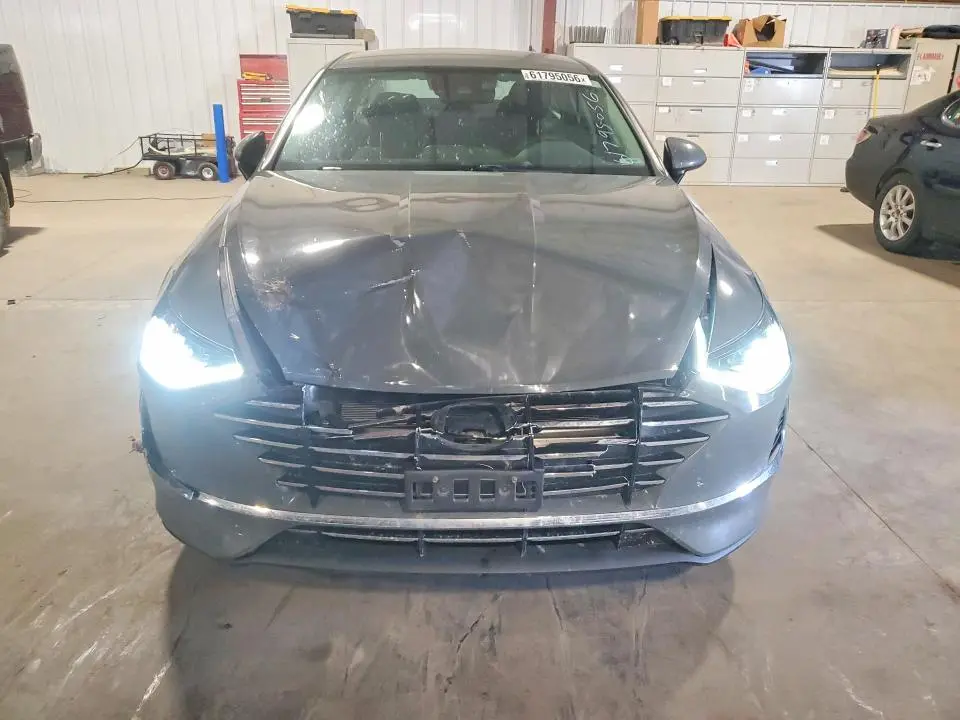 2021 HYUNDAI SONATA SE  