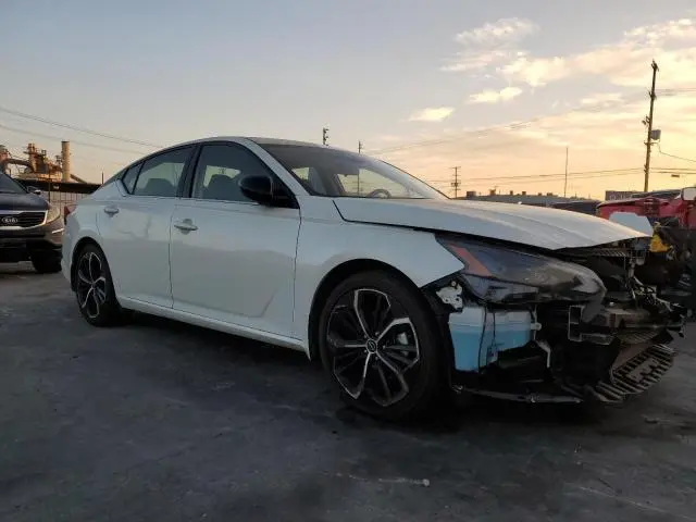 2023 NISSAN ALTIMA SR  