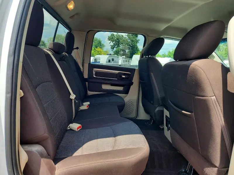 2018 RAM 1500 SLT  