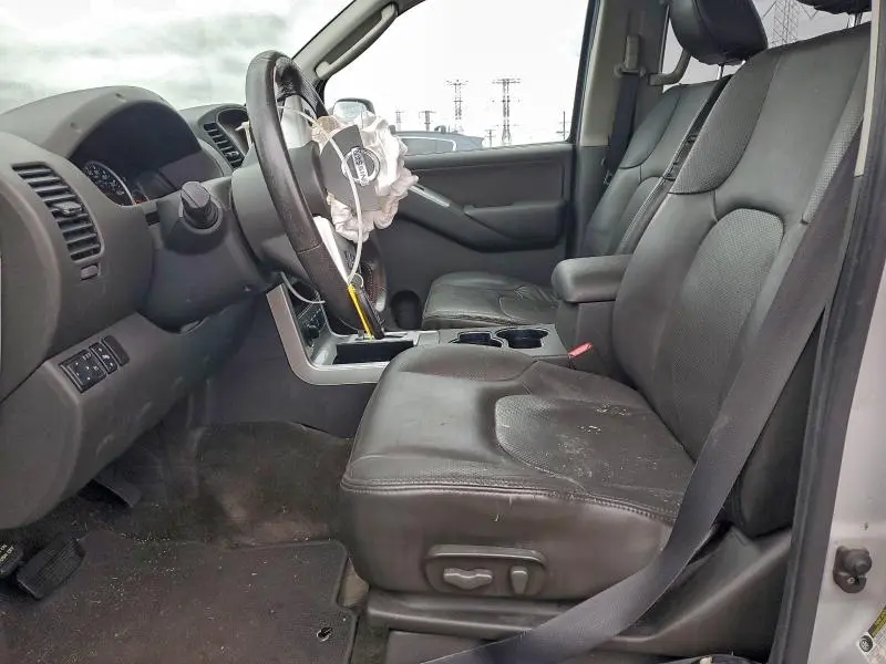 2012 NISSAN PATHFINDER S  