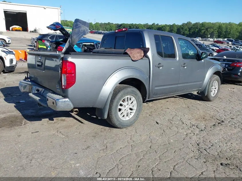 2017 NISSAN FRONTIER SV