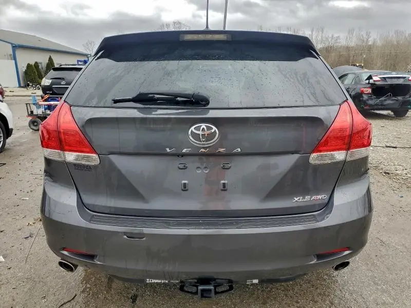 2012 TOYOTA VENZA LE  
