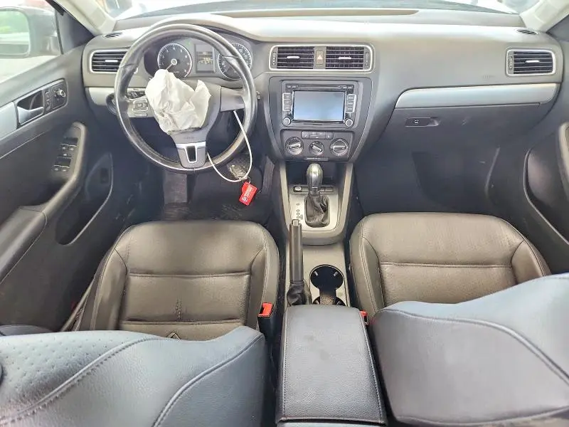 2014 VOLKSWAGEN JETTA SE  