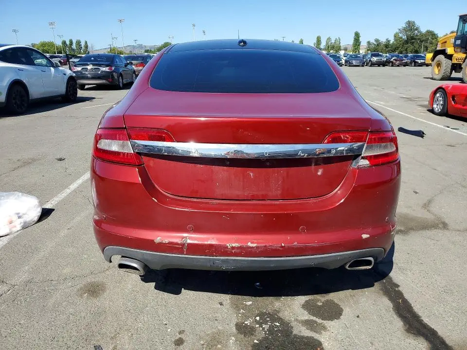 2010 JAGUAR XF LUXURY  