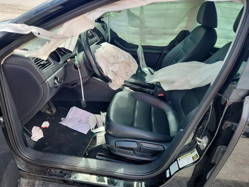2016 VOLKSWAGEN JETTA SE  