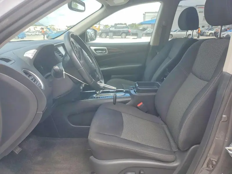 2019 NISSAN PATHFINDER SV  