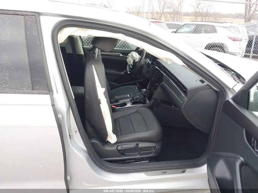 2020 VOLKSWAGEN PASSAT 2.0T R-LINE