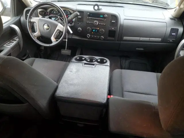 2011 CHEVROLET SILVERADO K1500 LT  