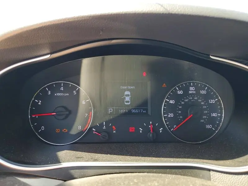 2016 KIA CADENZA LUXURY  