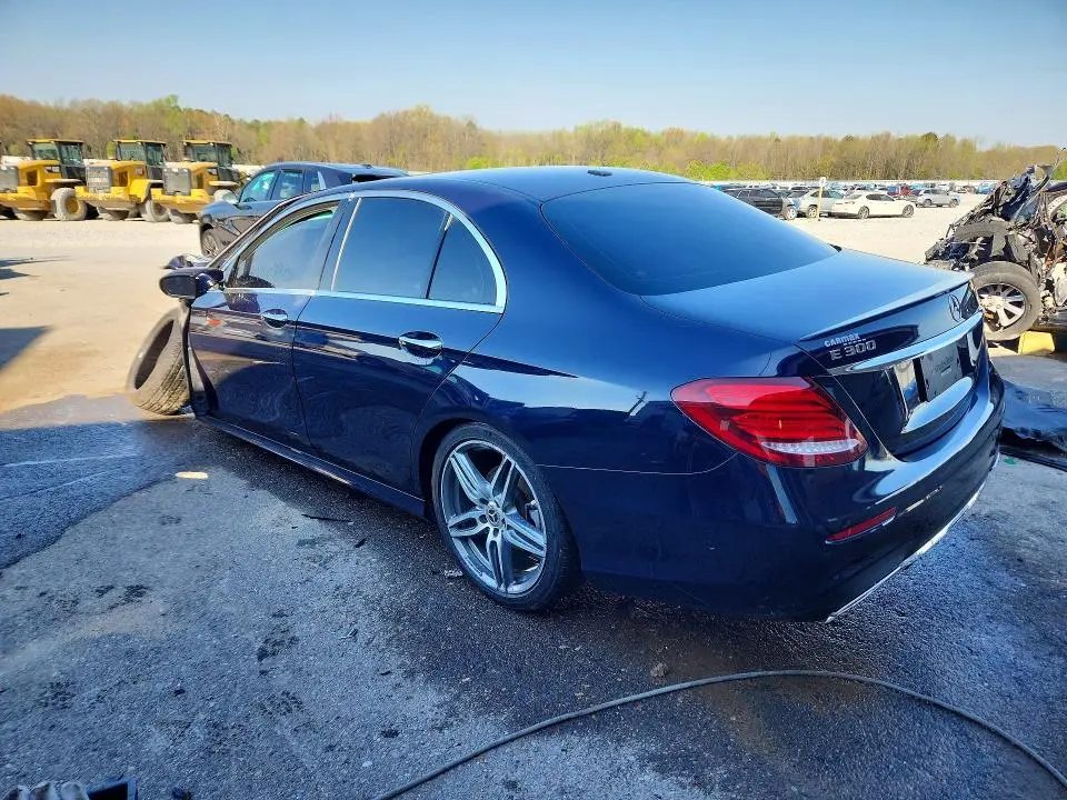 2019 MERCEDES-BENZ E 300  