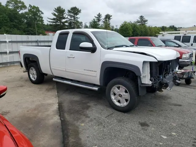 2011 CHEVROLET SILVERADO K1500 LT  