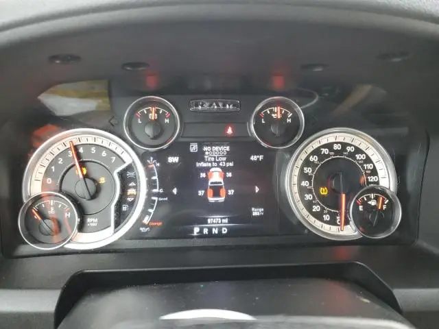 2015 RAM 1500 SLT