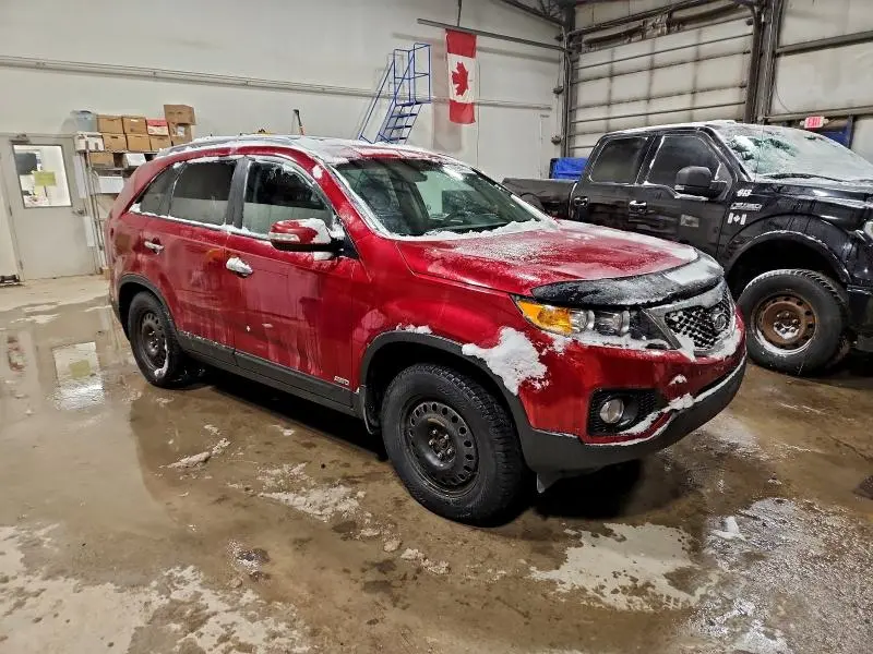 2013 KIA SORENTO LX  